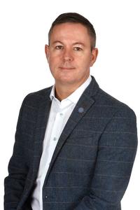 PAUL MCARDLE_Headshot.jpg